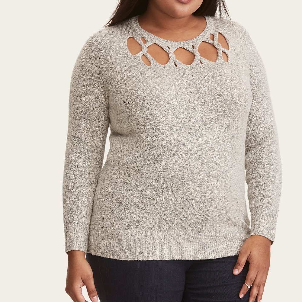 TORRID GREY SLASH YOKE PULLOVER KNIT SWEATER